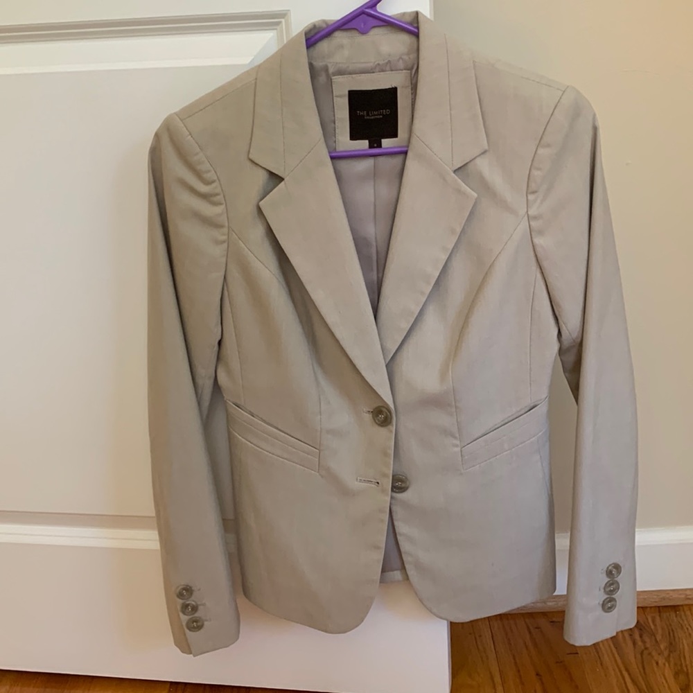 EUC The Limited tan/beige skirt suit size 0